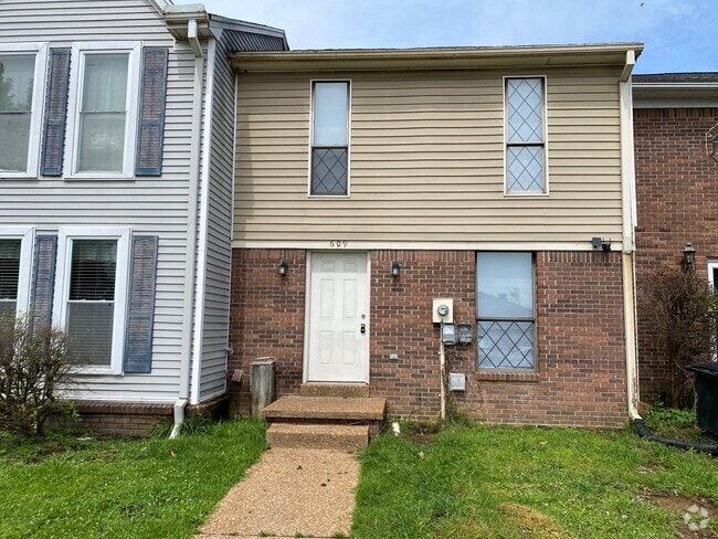 Building Photo - 609 Walker Rd