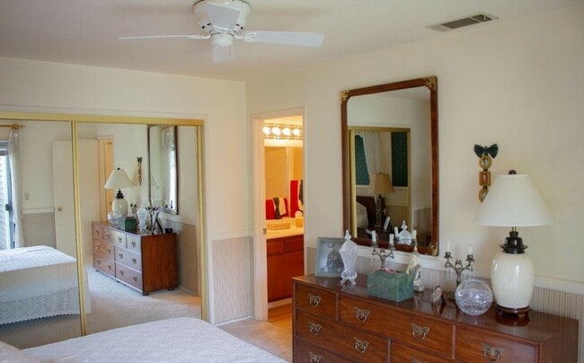 Building Photo - 8000 Kroll Way