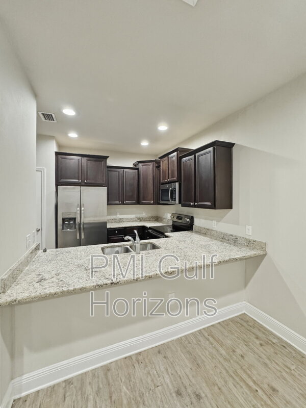 Foto del edificio - 8740 Brown Pelican Cir