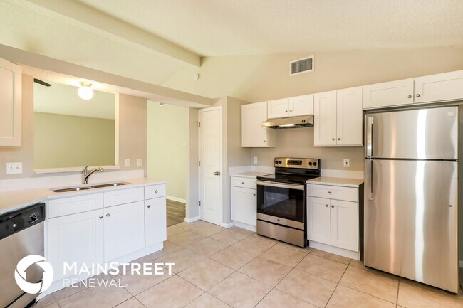 Foto del edificio - 7767 Pikes Peak Dr