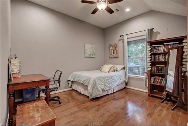 Building Photo - 1616 Ponderosa Dr