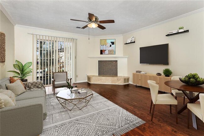 Foto del edificio - 970 Sidney Marcus Blvd NE