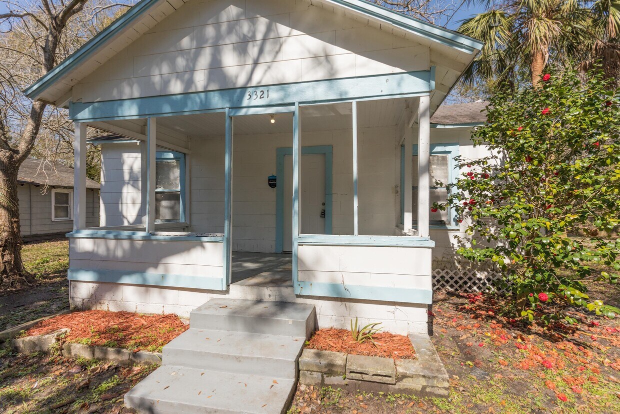 Primary Photo - 3321 Deason Ave