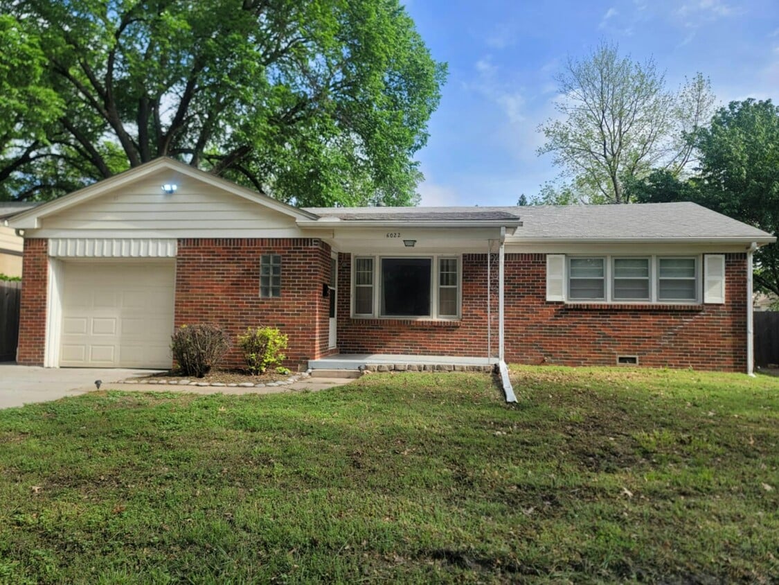 Primary Photo - 6022 E Morris St