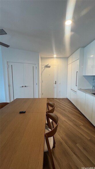 Foto del edificio - 987 Queen St