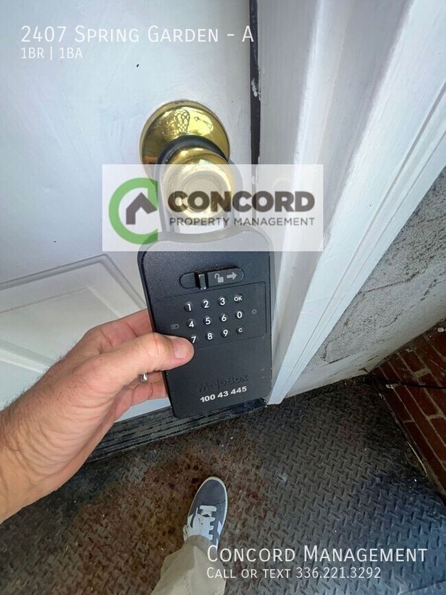 Foto del edificio - 2407 Spring Garden St
