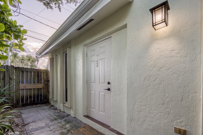 Foto del edificio - 809 N Federal Hwy