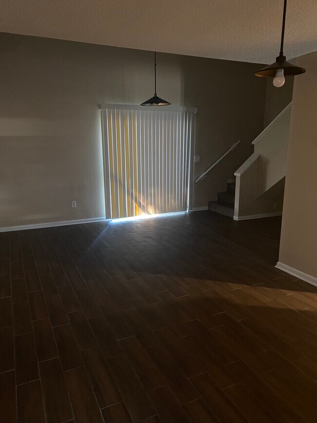 Foto del edificio - 5486 Pinehaven Ct