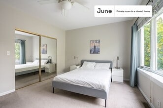 Building Photo - Room in Shared 5 bed/3 bath home