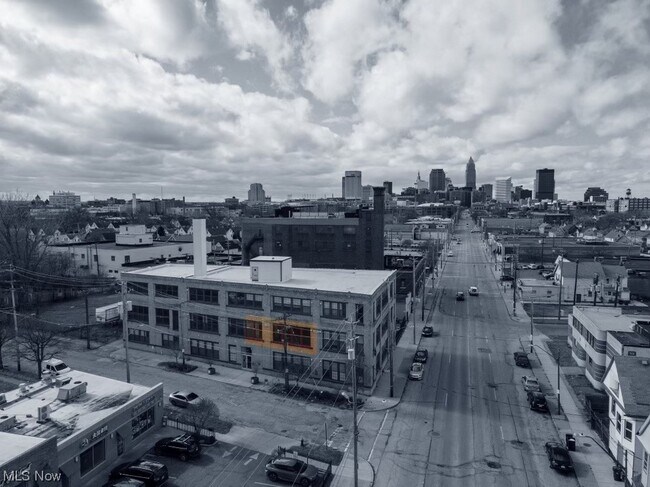 Foto del edificio - 3608 Payne Ave