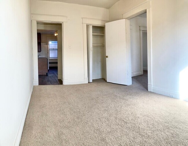 Foto del edificio - 5201 Hunter Ave