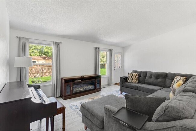 Foto del edificio - Charming 3 beds 2 baths in Centennial!