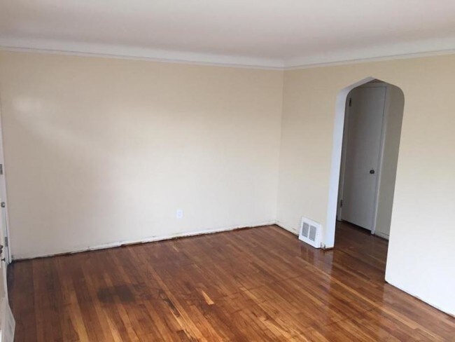 Foto del edificio - 13312 Littleton Rd