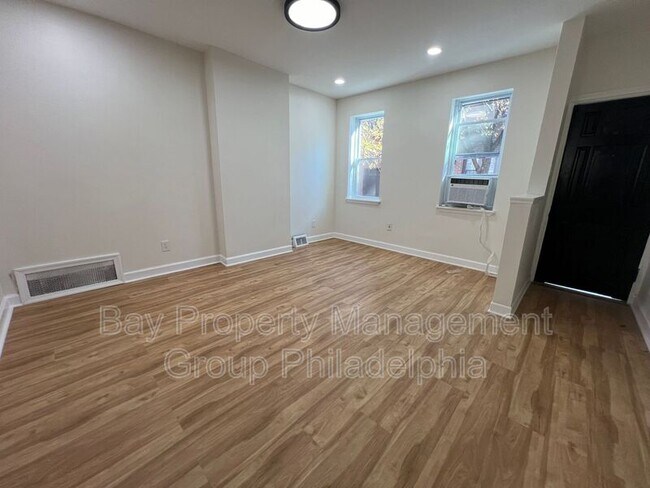 Building Photo - 1516 S Camac St