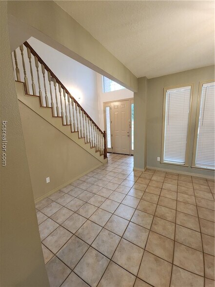 Foto del edificio - 3920 Park Hurst Dr