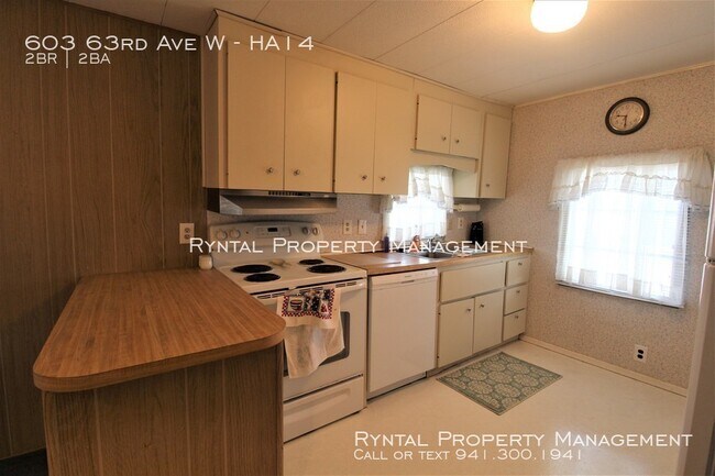 Building Photo - 603 63rd Ave W
