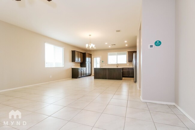 Foto del edificio - 2626 S 120th Dr