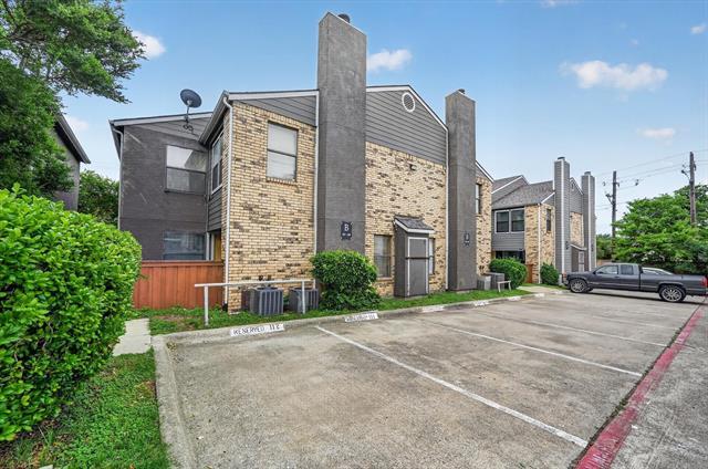 Building Photo - 9170 Forest Ln