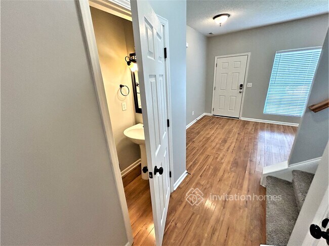 Building Photo - 4057 Catawba Creek Dr