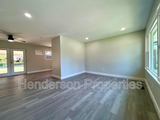 Building Photo - 5405 Myrica Ln