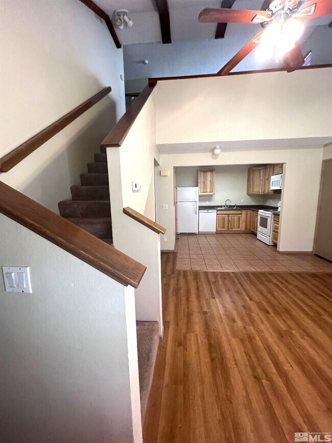 Foto del edificio - 1465 E Peckham Ln