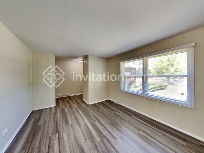 Foto del edificio - 671 Krenz Ave