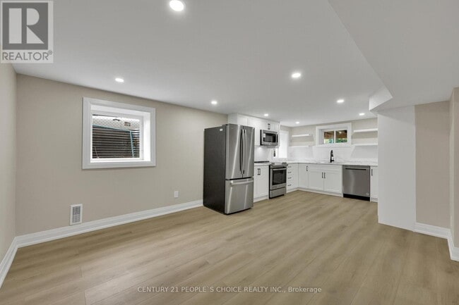 Photo du bâtiment - 2091 Bridge Rd