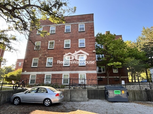 Building Photo - 4200 Grand Ave