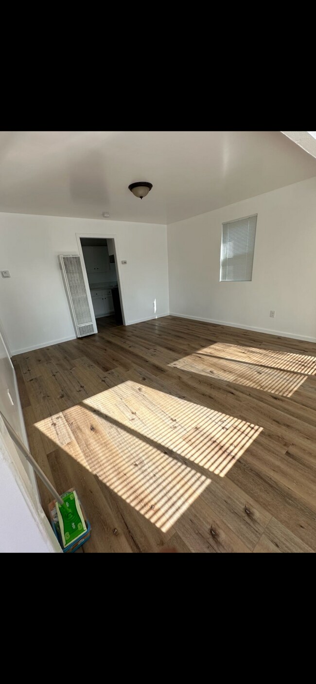 Foto del edificio - 1625 Ewing St