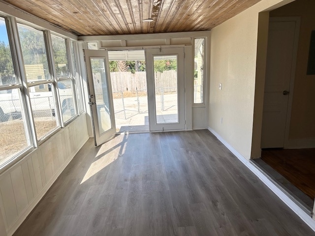 Building Photo - 2418 Crill Ave
