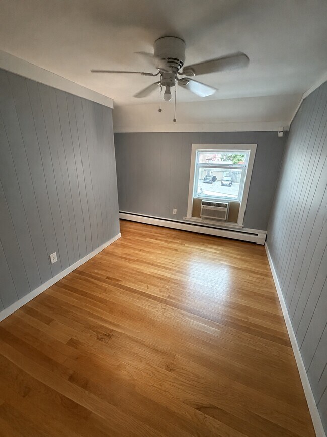 Living - 12 Webster St