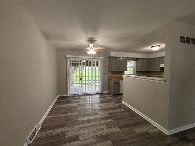 Foto del edificio - 3 BR/2BA | Newly Renovated Single Family Home | 2-Car Covered Parking | Gated backyard