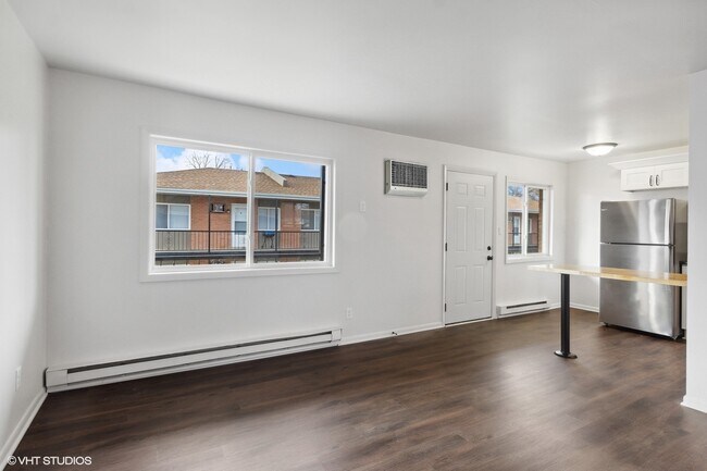 Foto del edificio - 755 S Nelson Ave