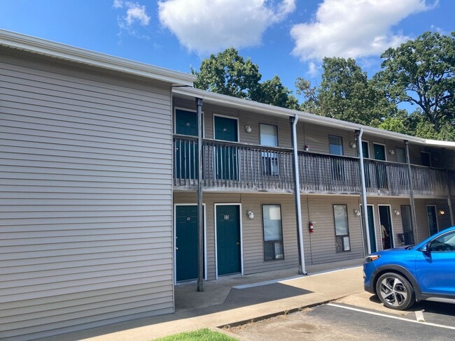 Building Photo - 1 Bedroom 1 Bathroom Apartment!