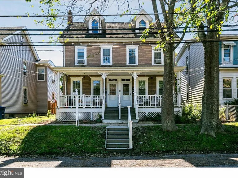 Primary Photo - 80 Branch St