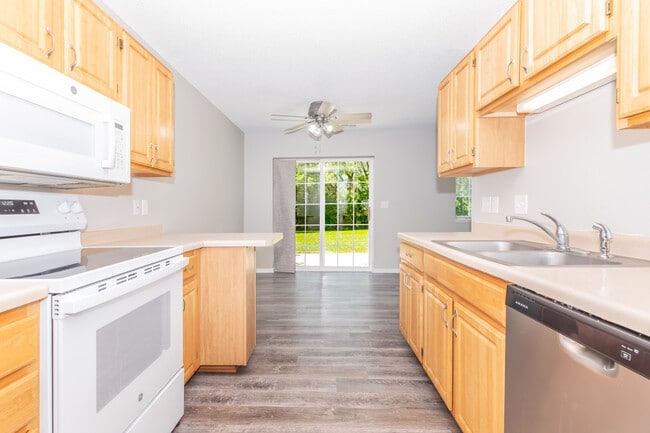 Building Photo - Georgetowne Homes