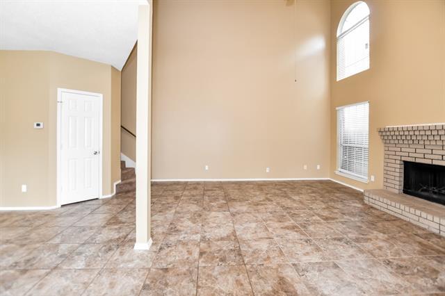 Foto del edificio - 2425 Ithaca Dr