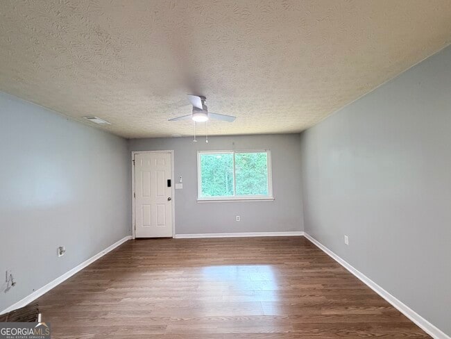 Building Photo - 110 Ramble Hills Way