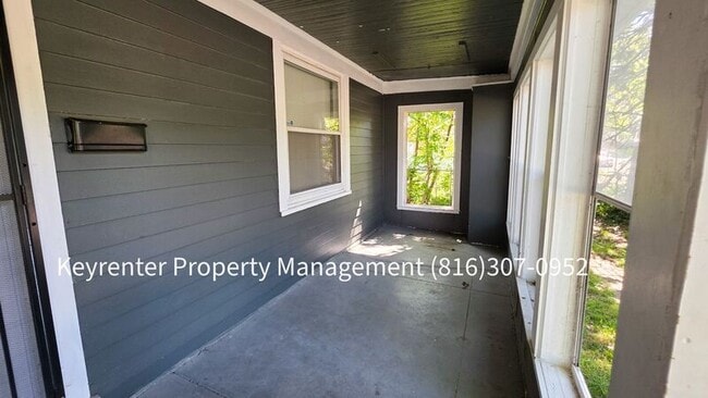 Foto del edificio - 3500 E 29th St