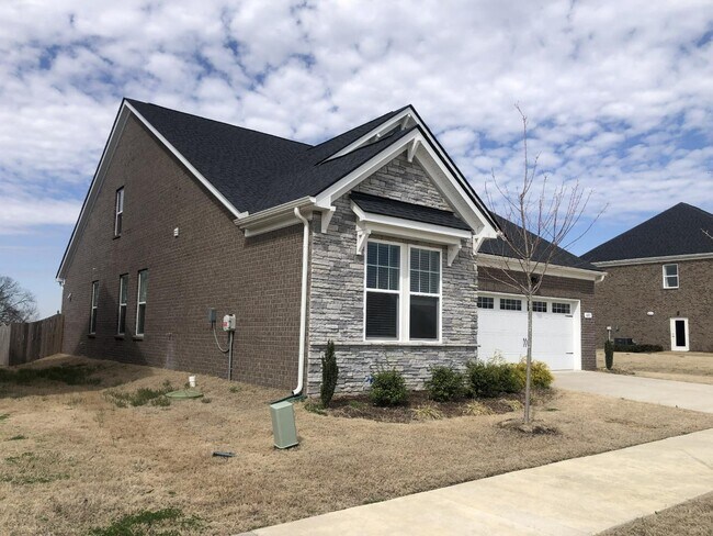 Foto del edificio - 6005 Blackberry Ridge Ln