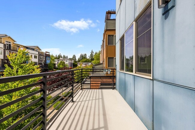 Foto del edificio - Modern Townhome in Upton at Crossroads Village – Stylish Living in a Prime Location