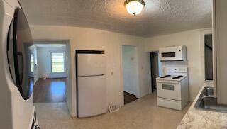 Building Photo - 3388 Steamtown Rd