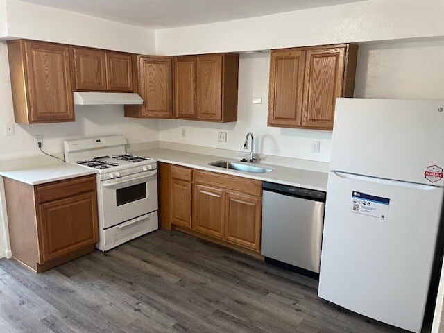 Foto principal - 12608 Copper Ave NE