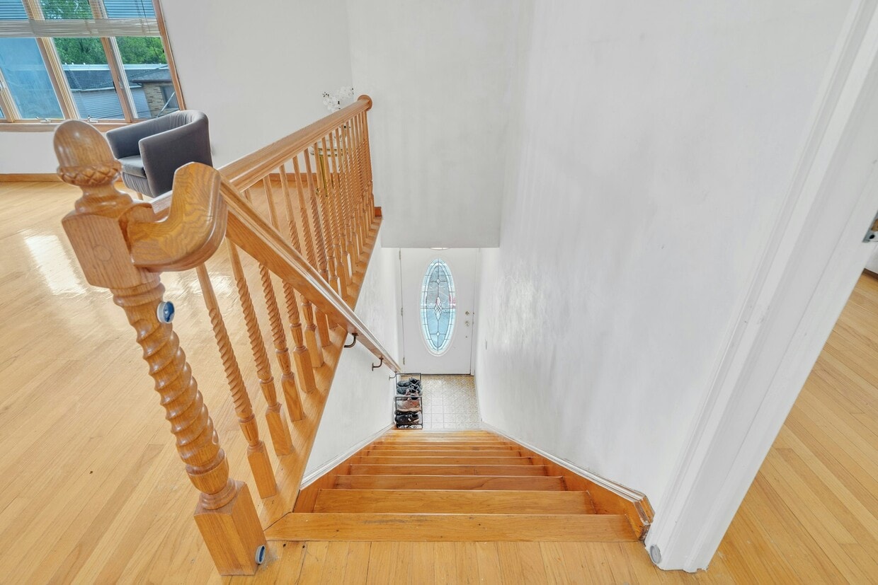 Primary Photo - 315 13th St