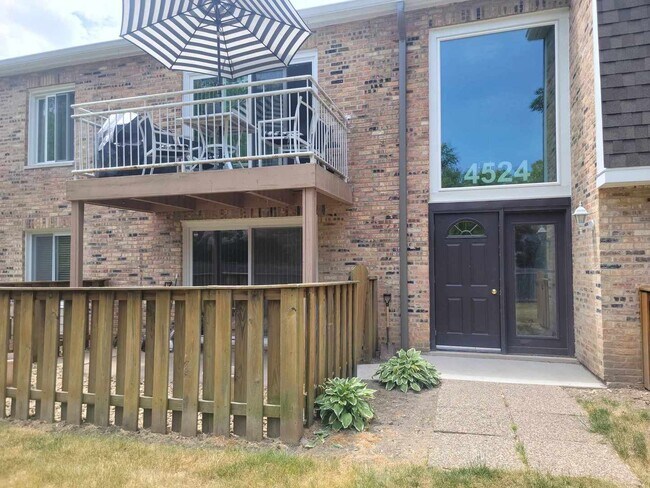 Building Photo - 4524 Kings Walk Dr
