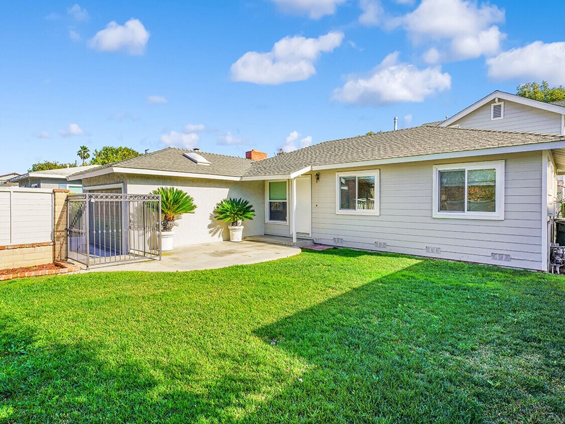 Primary Photo - 2476 Elden Avenue