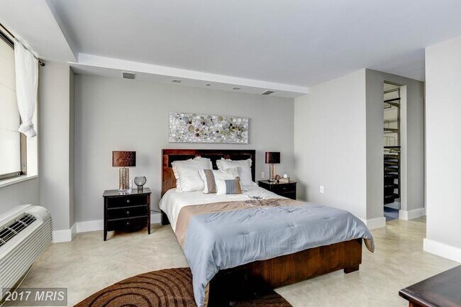 Foto del edificio - 1325 18th St NW