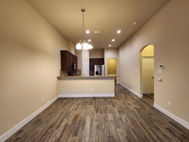 Foto del edificio - Walk to Historic Gruene / Fridge Included/ Gas Cooking / Fenced in Yard / CISD