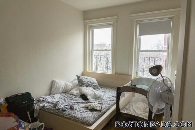 Building Photo - 1334 Commonwealth Avenue