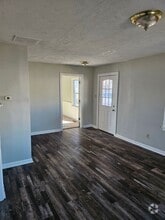 Building Photo - 1610 S Parker Dr